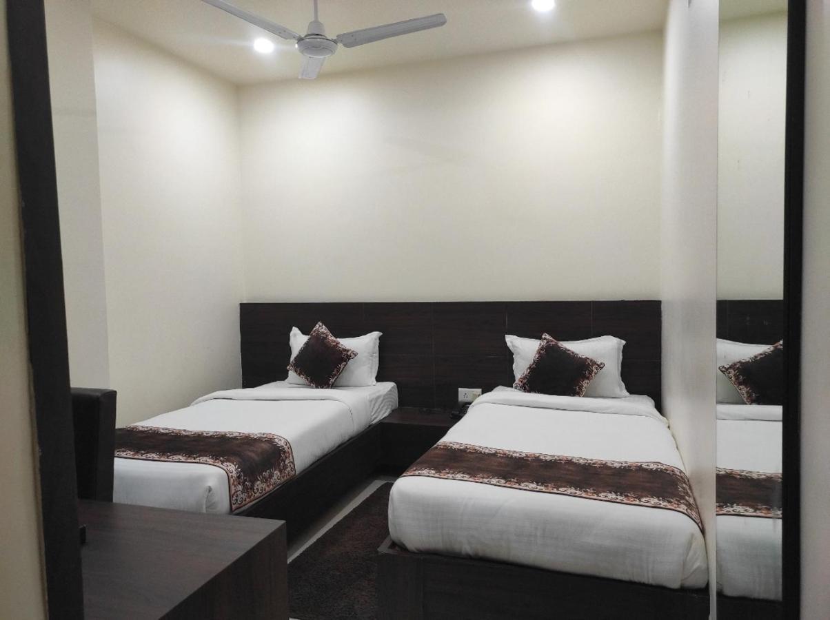 Hotel Paradise - Biswanath Chariali Bishnath 外观 照片